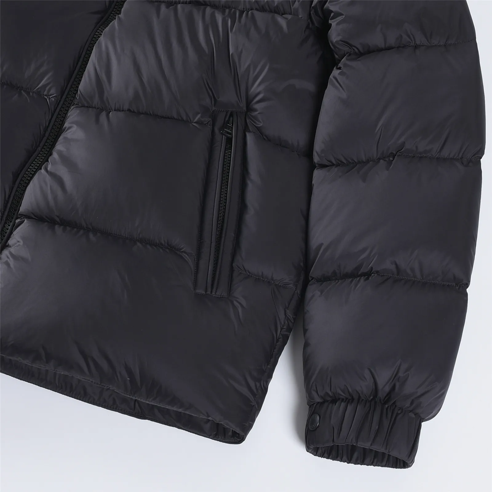 Moncler 【Original 】Authentic 𝑴𝒐𝒏𝒄𝒍𝒆𝒓｜ / 25𝒔𝒔 Citala Same Style#T 10# Size：12345 ：Black